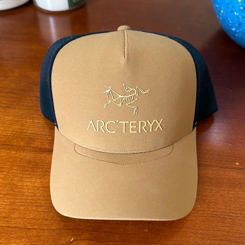 Arc’teryx hat